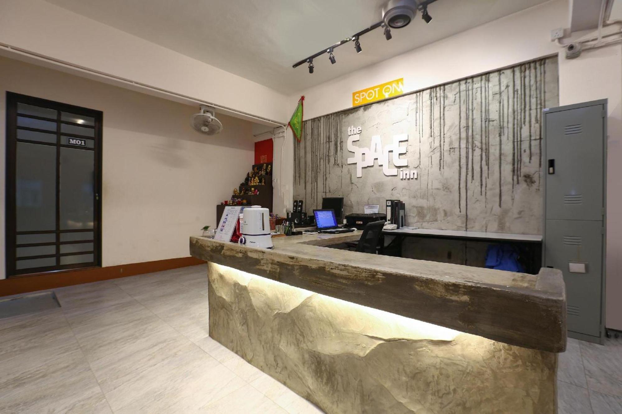 Spot On 90587 The Space Inn Куала-Тренгану Экстерьер фото