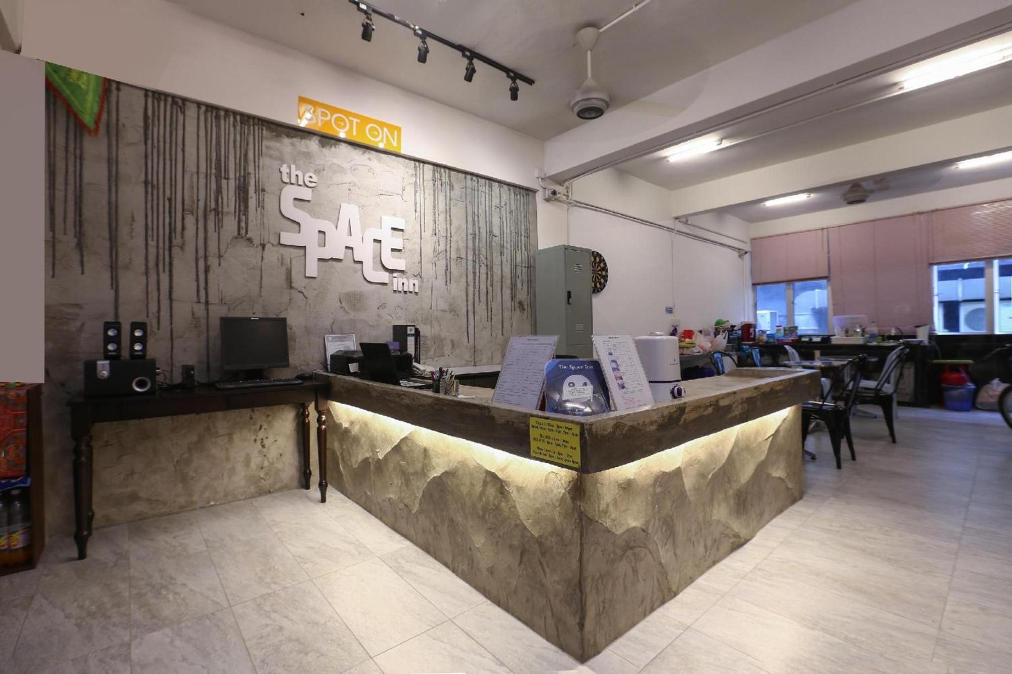 Spot On 90587 The Space Inn Куала-Тренгану Экстерьер фото